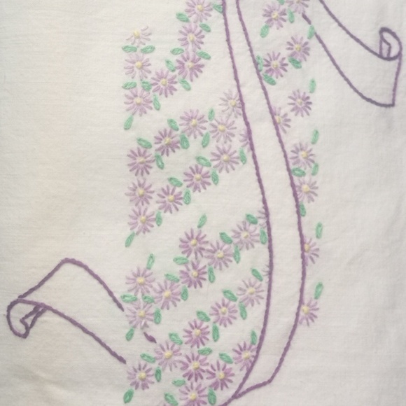 Set of 2 Vintage Penney's Penco White Cotton Pillow Case with Embroidery - Picture 5 of 11